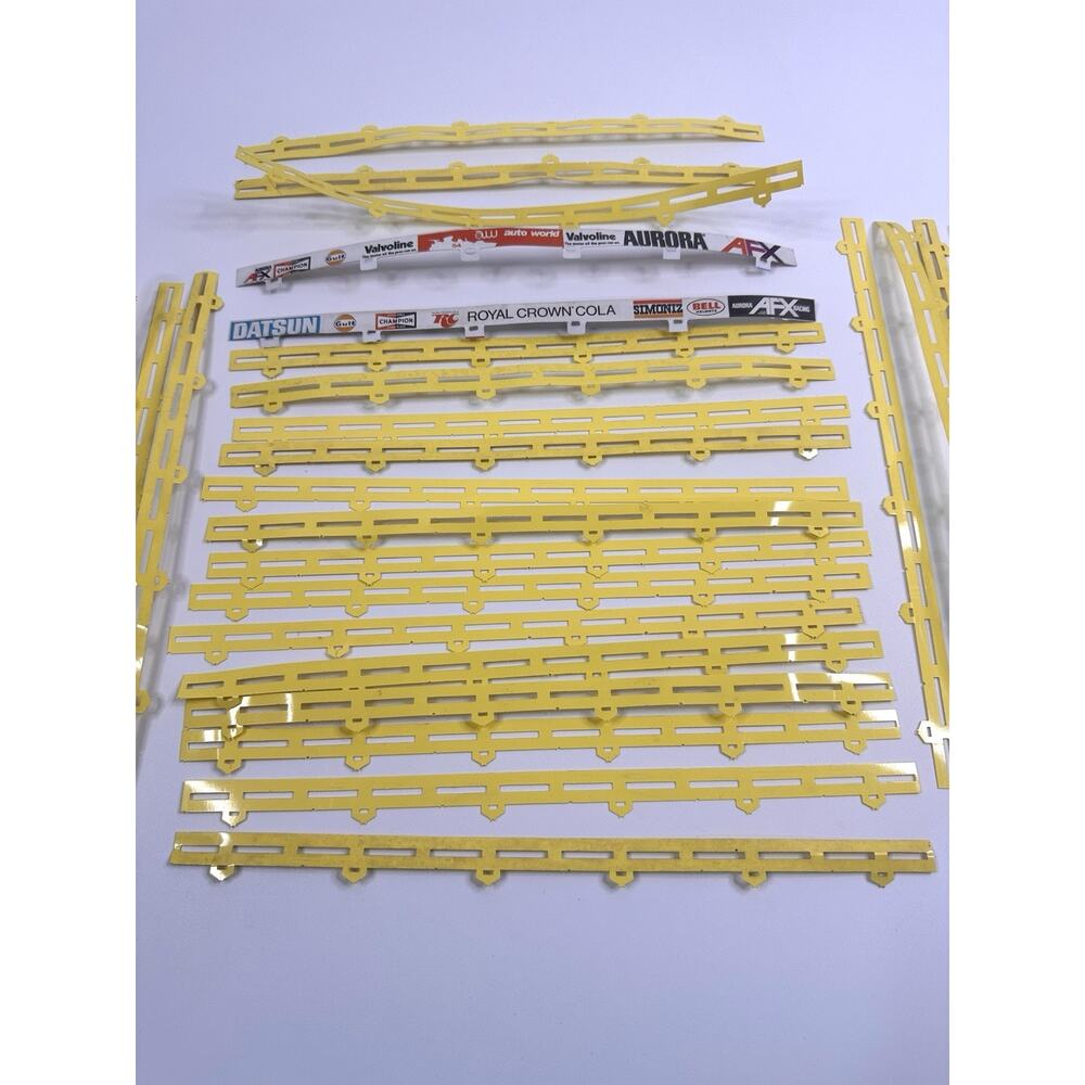 AFX AURORA HO Scale Slot Car Track Snap In 14" GUARD RAIL RETAINER WALL FENCE